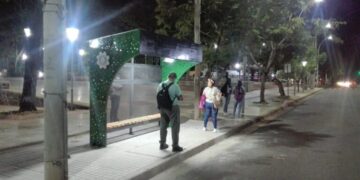 Avanza la instalación de refugios en barrios posadeños