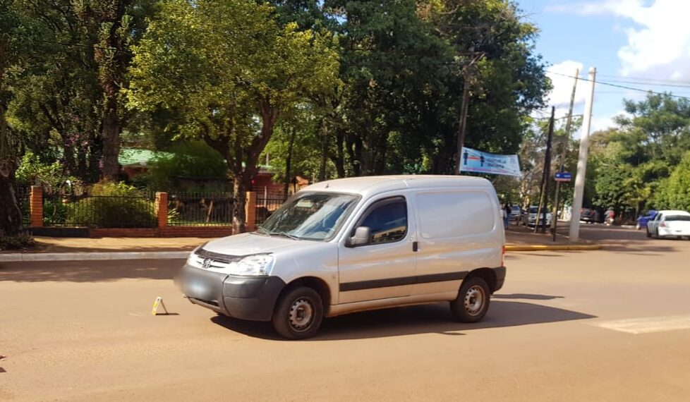 Un hombre falleció tras ser embestido por un auto en Jardín América