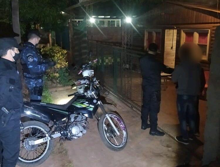 La Policía intervino en una fiesta no autorizada y difundida por WhatsApp