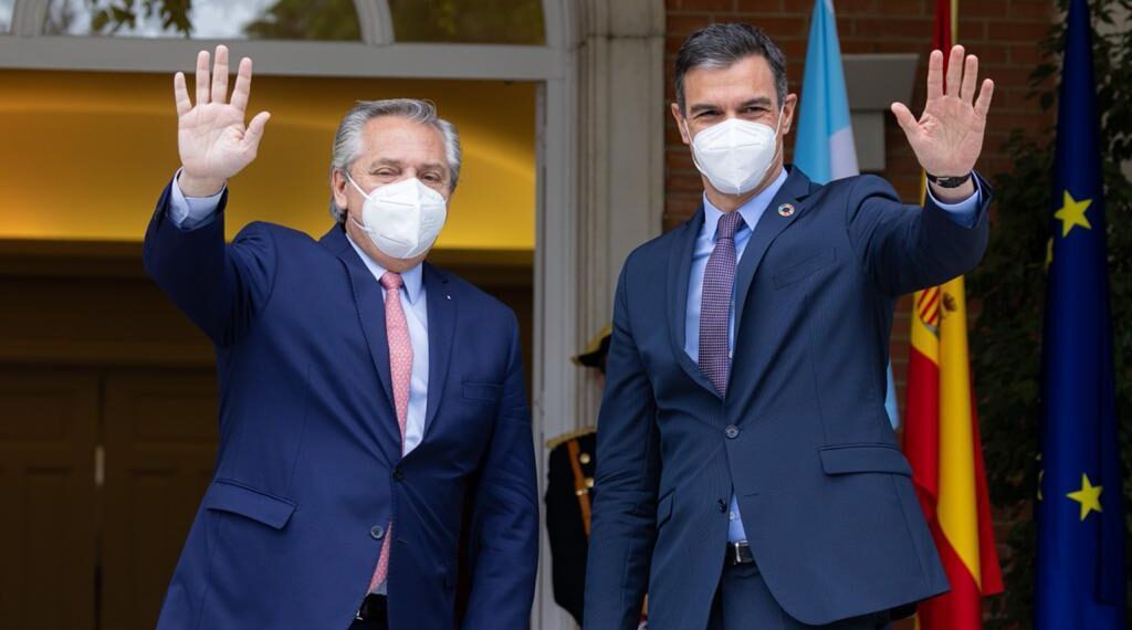 Alberto Fernández se reunió con el Rey Felipe VI de España y con el presidente Pedro Sánchez que anunció una visita a la Argentina