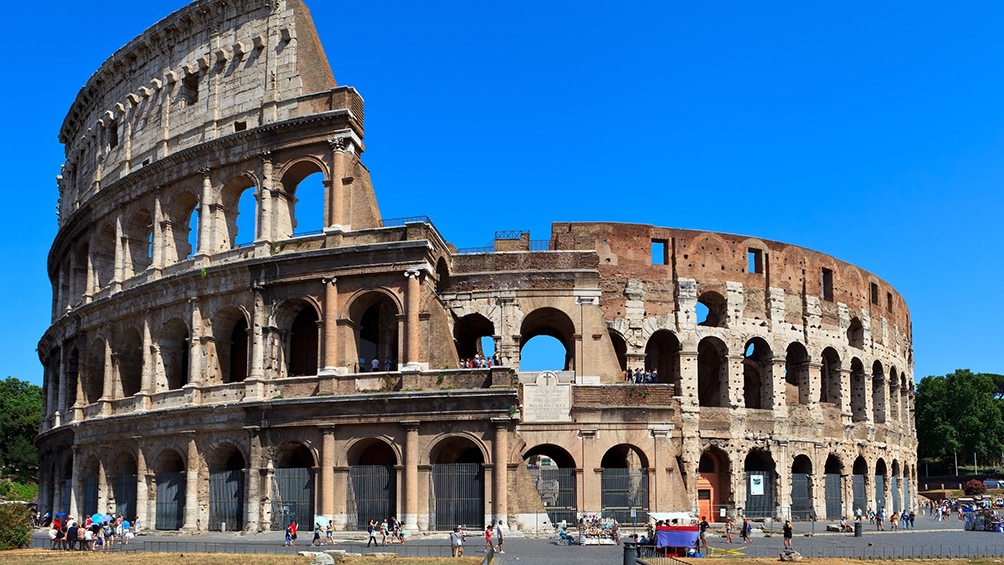 Proyectan reconstruir la arena del Coliseo romano