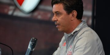 River no viajó a Colombia y jugará el jueves por la Copa Libertadores