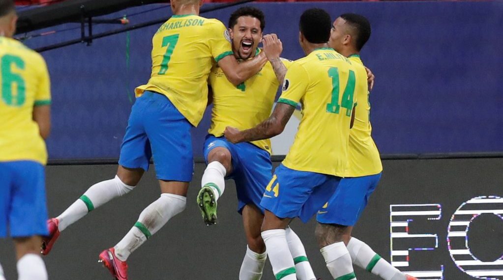 Brasil goleó a Venezuela e inició con todo la Copa América