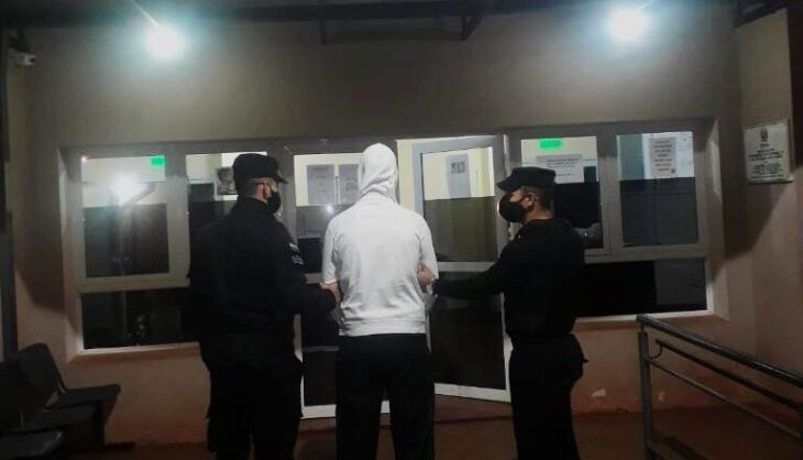 Detuvieron a dos jóvenes en Oberá, acusados de estafar a motomandados