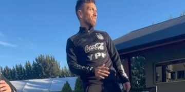El show de baile del Papu Gómez en la Selección Argentina