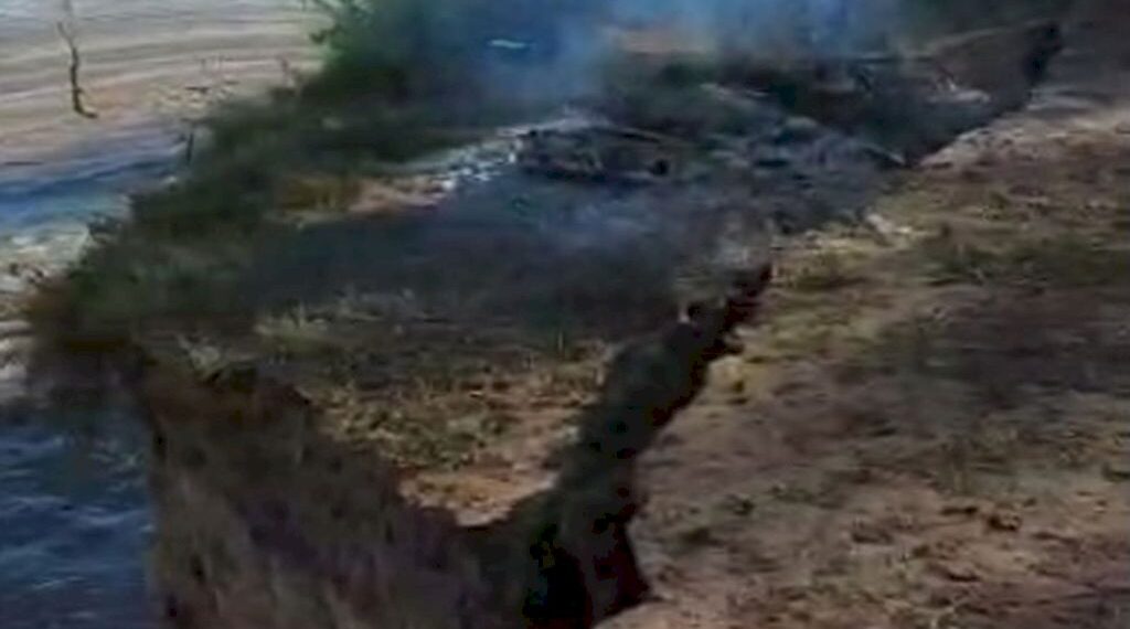 Filman desmoronamiento de parte de una isla en el río Paraná