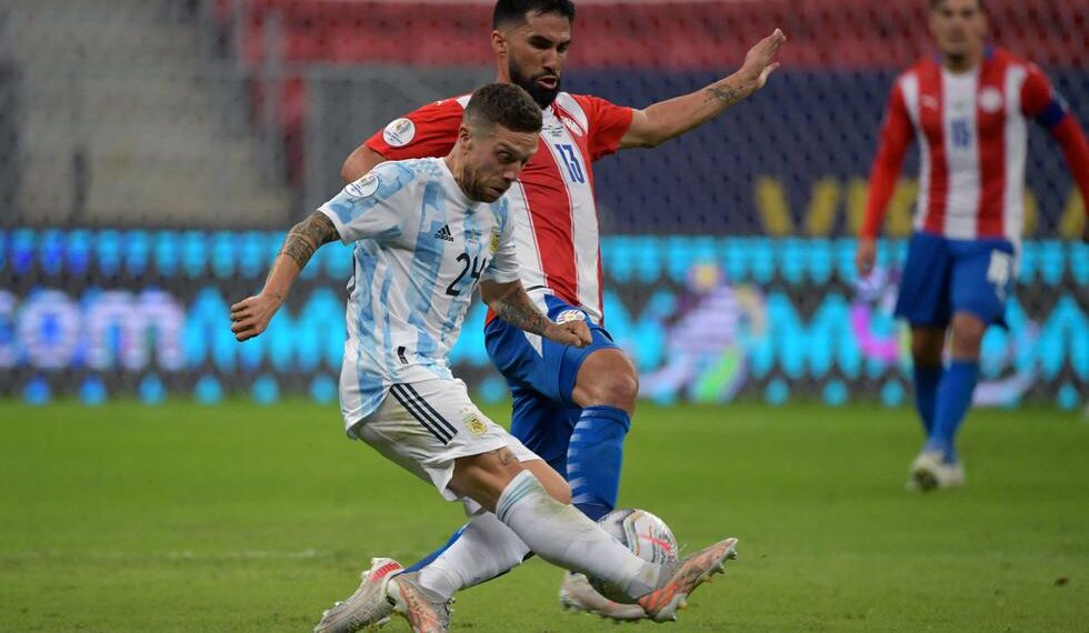 Argentina se inspiró una vez, ganó con un golazo y se aseguró un lugar en cuartos de final