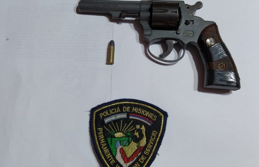 Detuvieron a dos hombres por amenazas y secuestraron un arma de fuego