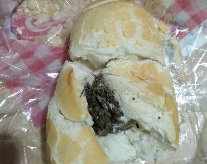 Intentó ingresar marihuana para un detenido en una bolsa con pan