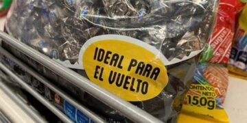 ¿Caramelos más valiosos que el peso?: viralización y polémica