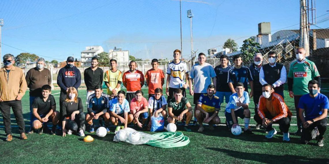 Comenzó a funcionar la primera escuela de fútbol para sordos en Posadas