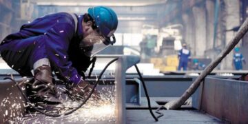 Adelantan el aumento del salario mínimo, vital y móvil