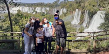 Misiones llegará al receso invernal con el 100% de los trabajadores del sector turístico vacunados