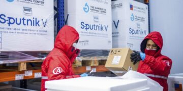 La vacuna Sputnik V es “altamente protectora” contra nuevas variantes de Covid-19