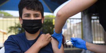Inicia la preinscripción de turnos para vacunar a adolescentes por Alegra MED