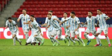 Argentina superó a Colombia en los penales y es finalista de la Copa América