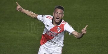 River venció a Argentinos y pasó a cuartos de final