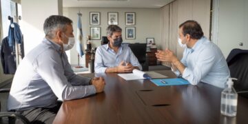 El gobernador gestionó ante Nación obras para deporte y acuerdos por tecnología