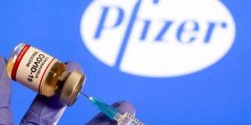 Vizzotti anunció un acuerdo con Pfizer para la provisión de 20 millones de vacunas