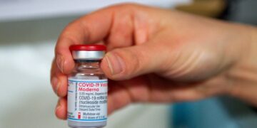 Los ministros de Salud definirán la vacunación a adolescentes con factores de riesgo