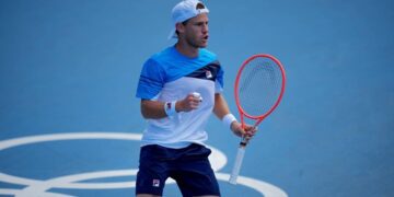 Juegos Olímpicos: Schwartzman le ganó al checo Machac y accedió a los octavos de final
