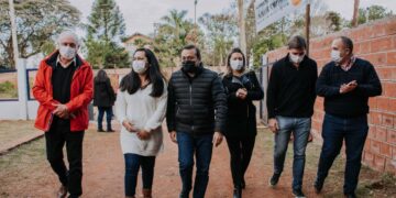 Herrera Ahuad visitó el nuevo centro de empaque de la red YVA