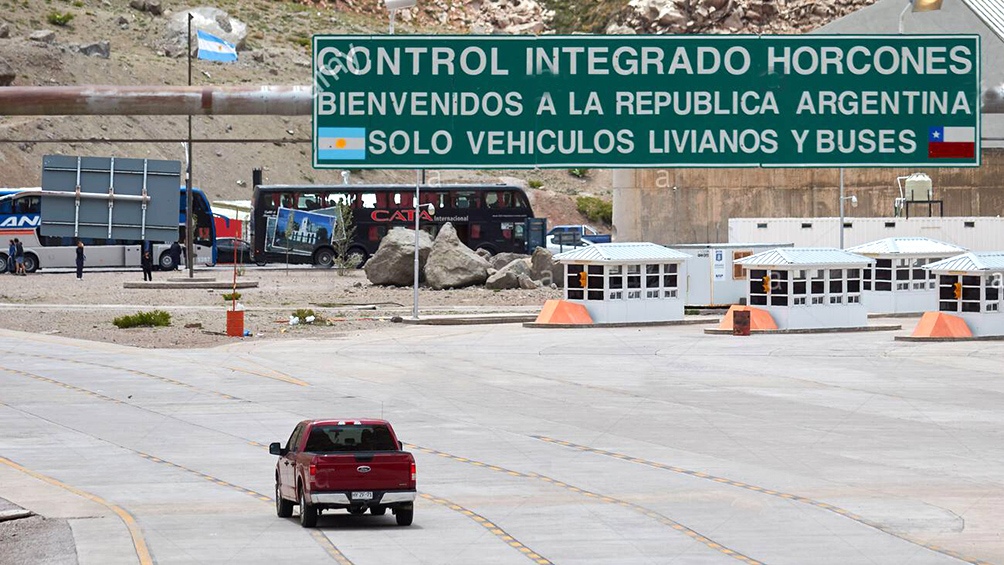 Nación evalúa abrir las fronteras terrestres con Uruguay y Chile a partir del 6 de septiembre