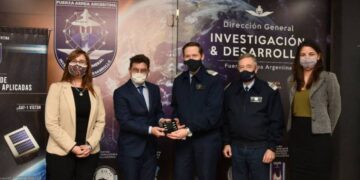Misiones entregó la primera tanda de sensores para aviones no tripulados de la Fuerza Aérea Argentina