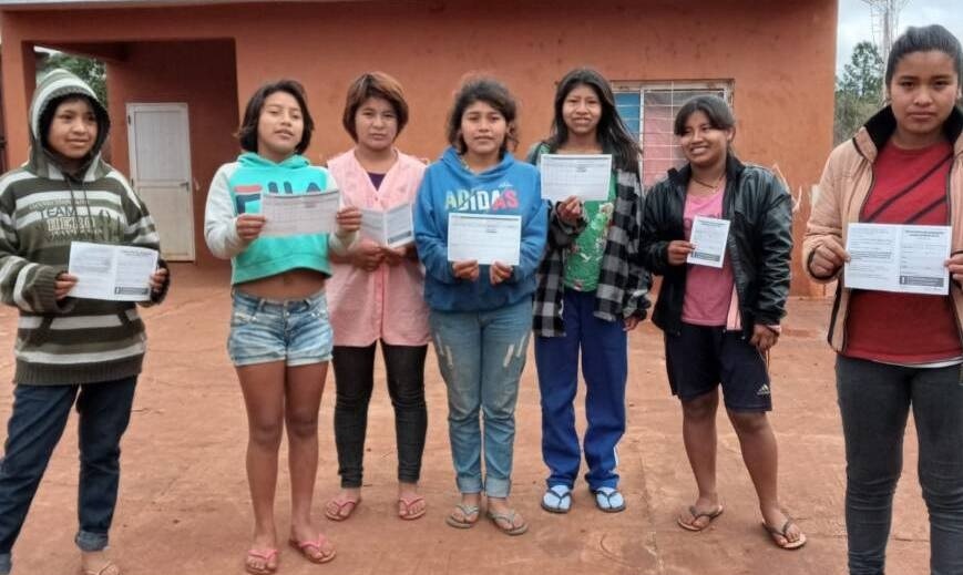 Inició la vacunación contra el Covid a menores de 12 a 17 años en comunidades Mbya