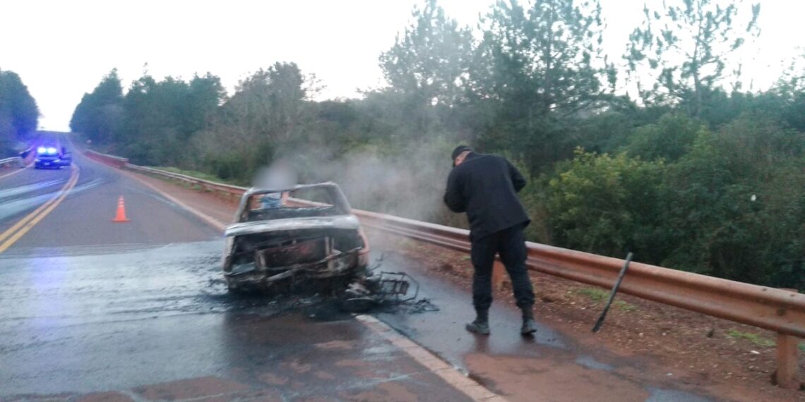 Choque entre un auto y una moto dejó un joven fallecido en Campo Viera