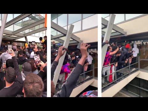 Locura en París: cientos de fanáticos del PSG esperan a Messi en el aeropuerto y el estadio