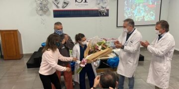 Paula Pareto volvió al trabajo después de su participación en Tokio 2020 y fue recibida con pasillo de honor