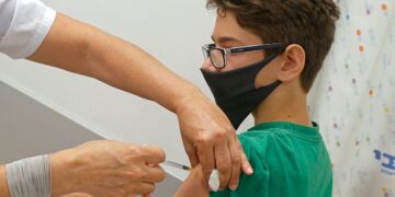 Nación espera el aval de la Anmat para vacunar a chicos de 3 a 11 años