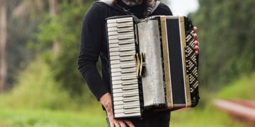 El Chango Spasiuk estrena el formato “Música & Palabras”
