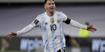 Messi superó el récord de Pelé como máximo goleador en selecciones sudamericanas