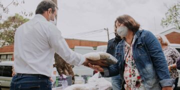 El Gobernador visitó el barrio Los Paraísos de Posadas
