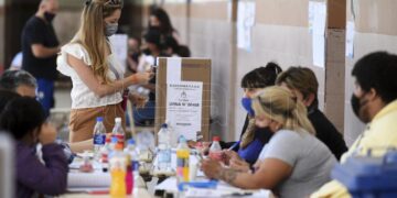 Comienza la campaña electoral para las legislativas del 14 de noviembre