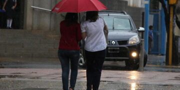 Rige alerta por probabilidades de chaparrones aislados hasta el jueves
