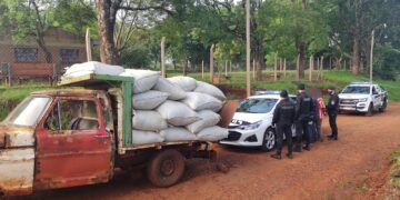 Atraparon a tres hombres que robaron yerba mate canchada de un depósito en Oberá