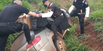 Interceptaron un automóvil repleto de cigarrillos sin aval aduanero