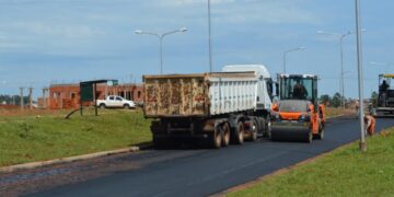 Comenzaron obras de asfalto en Itaembé Guazú y en la Chacra 129