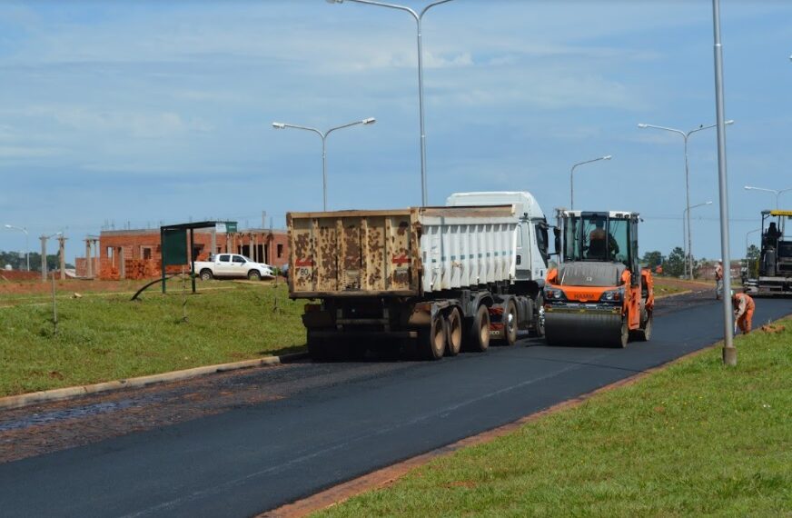 Comenzaron obras de asfalto en Itaembé Guazú y en la Chacra 129