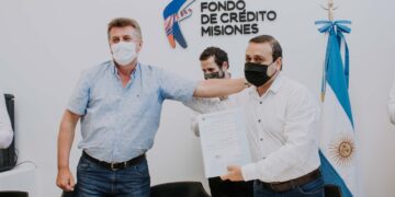 Herrera Ahuad visitó la sede del Fondos de Crédito Alem y acompañó la presentación de programas