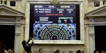 La Cámara de Diputados convirtió en ley el etiquetado frontal de alimentos