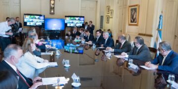Gobernadores y Nación firmaron acuerdo para garantizar congelamiento de precios