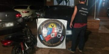 Incautan un auto involucrado en un robo y recuperaron una moto