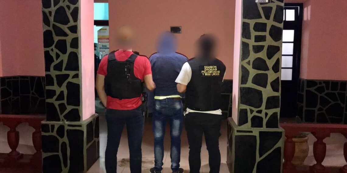 Narcomenudeo: allanaron una vivienda, incautaron marihuana y detuvieron a un joven