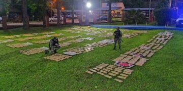 Incautan más de 900 kilos de marihuana ocultos en una casa utilizada por pescadores