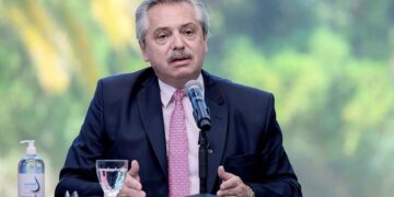 Alberto Fernández viaja a Roma para encontrar en la Cumbre del G20 una salida geopolítica a la negociación con el FMI