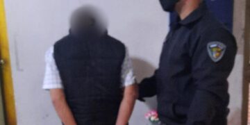 Posadas: intentó sustraer objetos de valor de un automóvil y terminó detenido